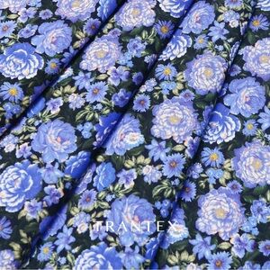 Long Staple Cotton - printed floral cotton fabric - 4 yards